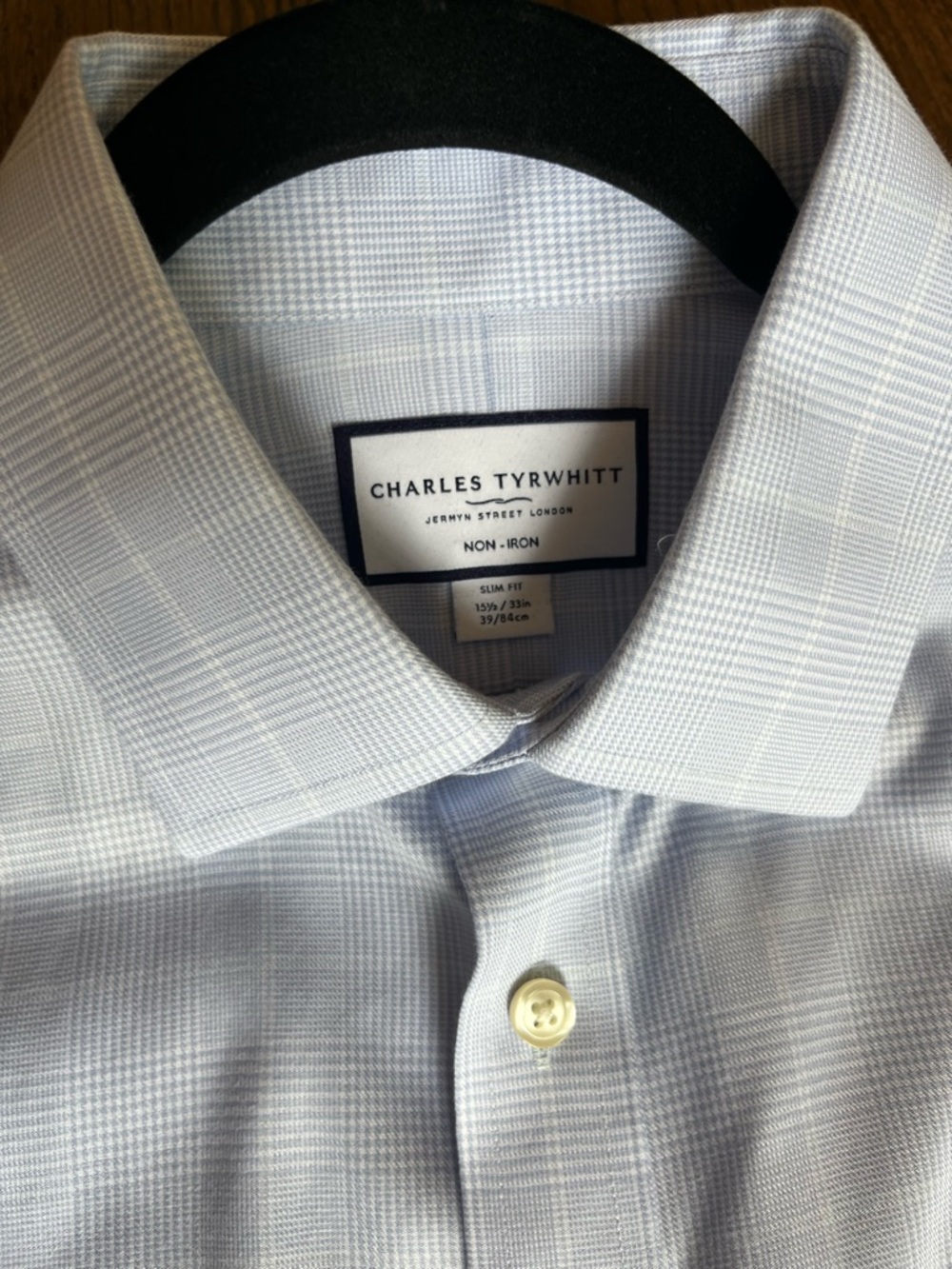 Charles Tyrwhitt 15.5 / 39 (Slim) Light Blue Prince of Whales Dress Shirt